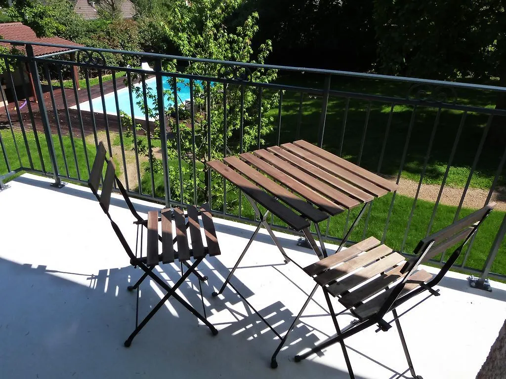 Ecully Loft Hotel 0*, Champagne-au-Mont-d'Or France