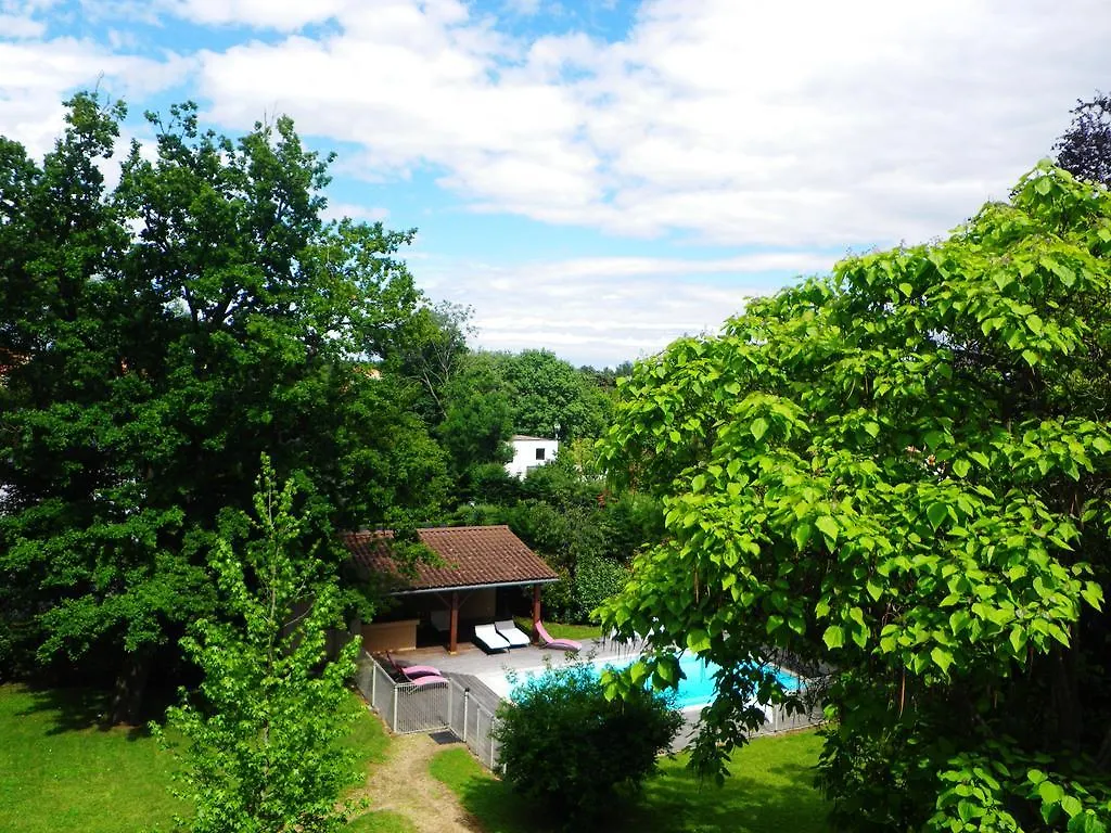 Ecully Loft Hotel  Champagne-au-Mont-d'Or