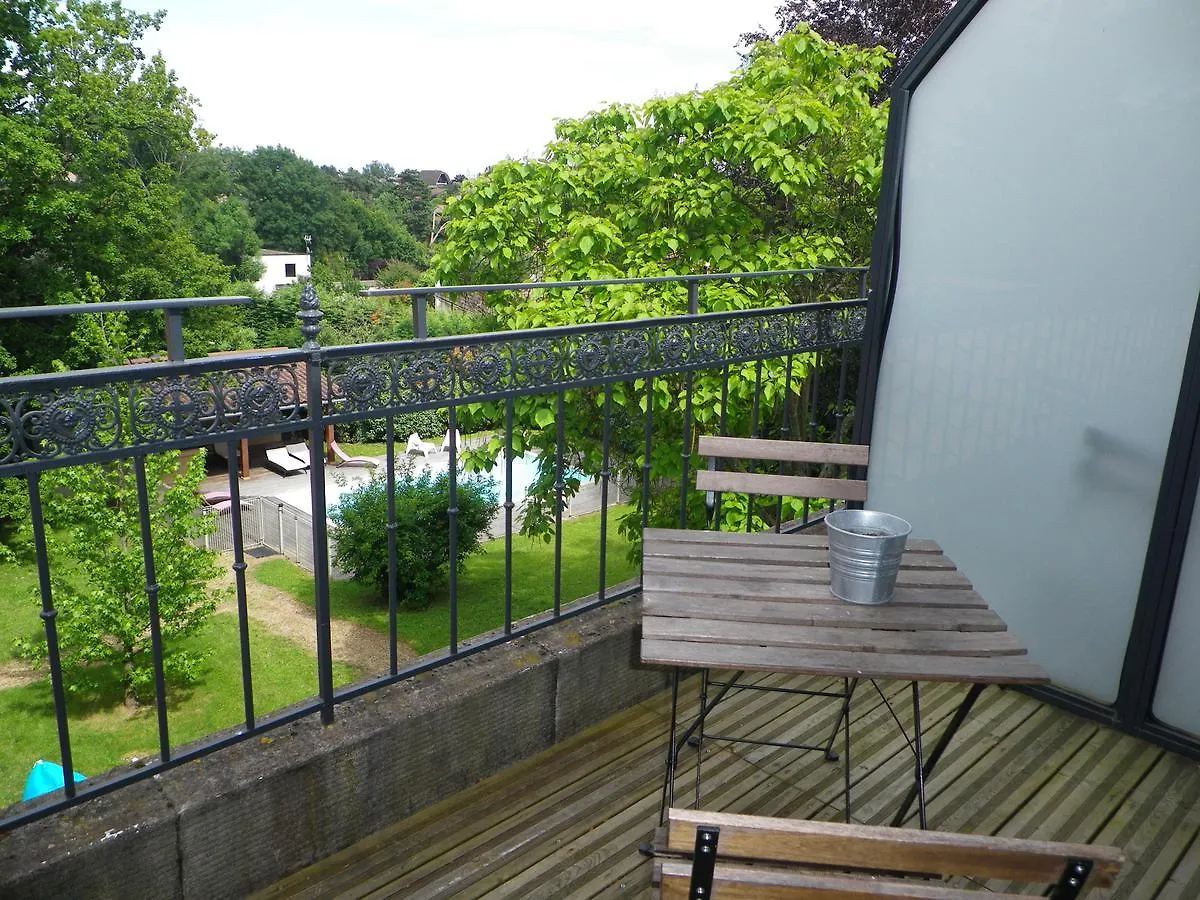 Ecully Loft Hotel 0*, Champagne-au-Mont-d'Or France